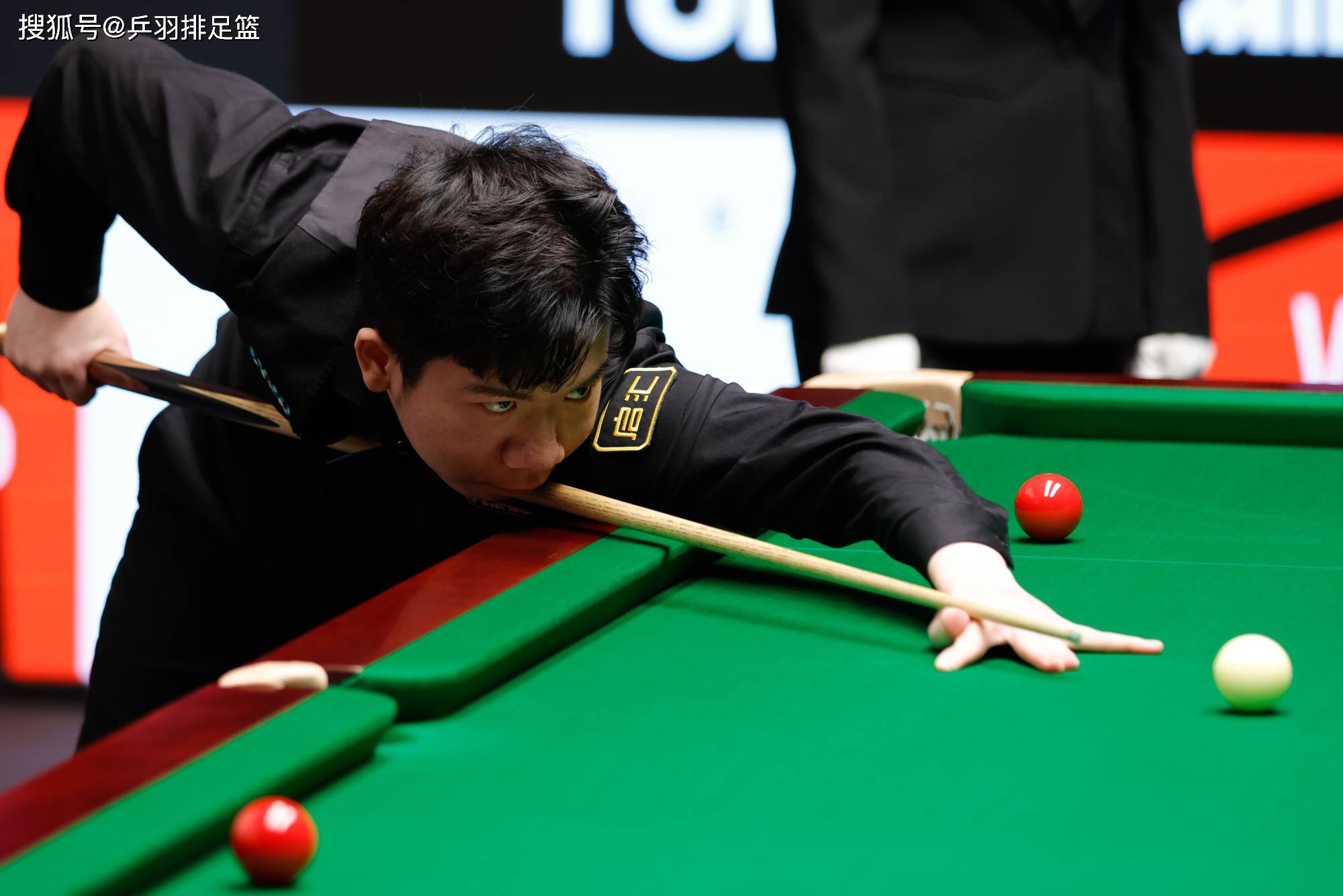 通过进一步 通过进一步