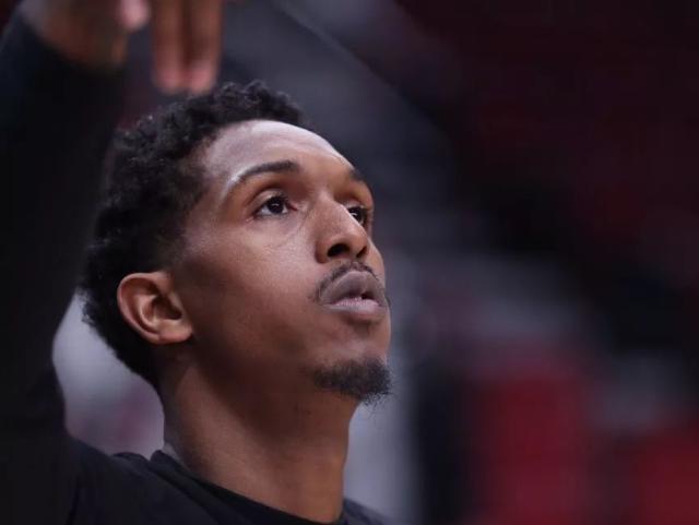 曾先后效力 曾先后效力